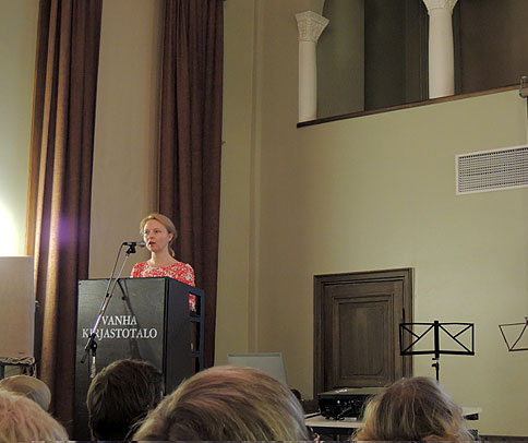 Anna Kortelainen esitelmi vuoden 2012 Hmlisjuhlassa